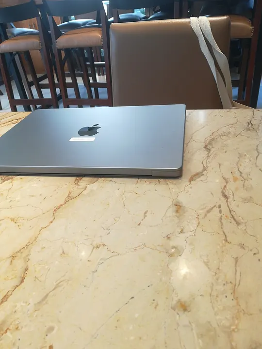 MacBook Pro M3 - przykładowy model serii